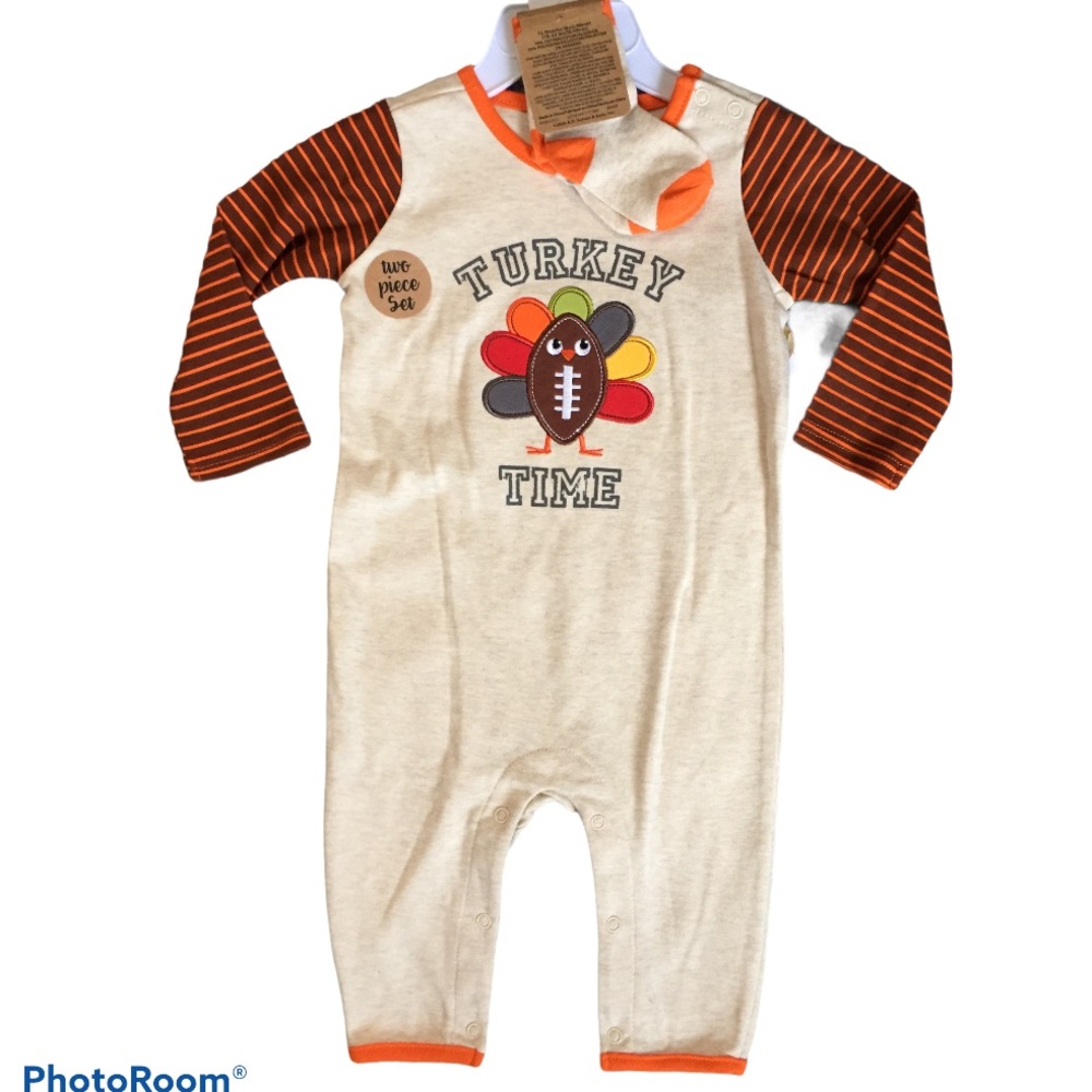 2 piece set. Turkey. Thanksgiving. Football. Socks